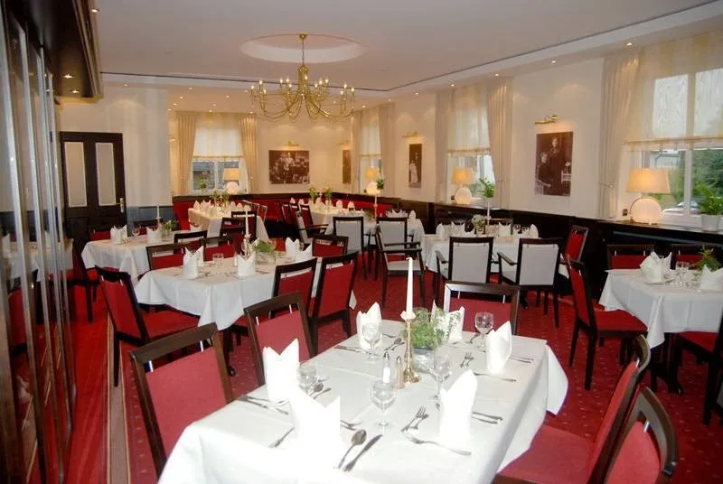 Restaurant Café NebenAn - Röhrs Gasthaus GmbH_Visselhövede_slider_image_1