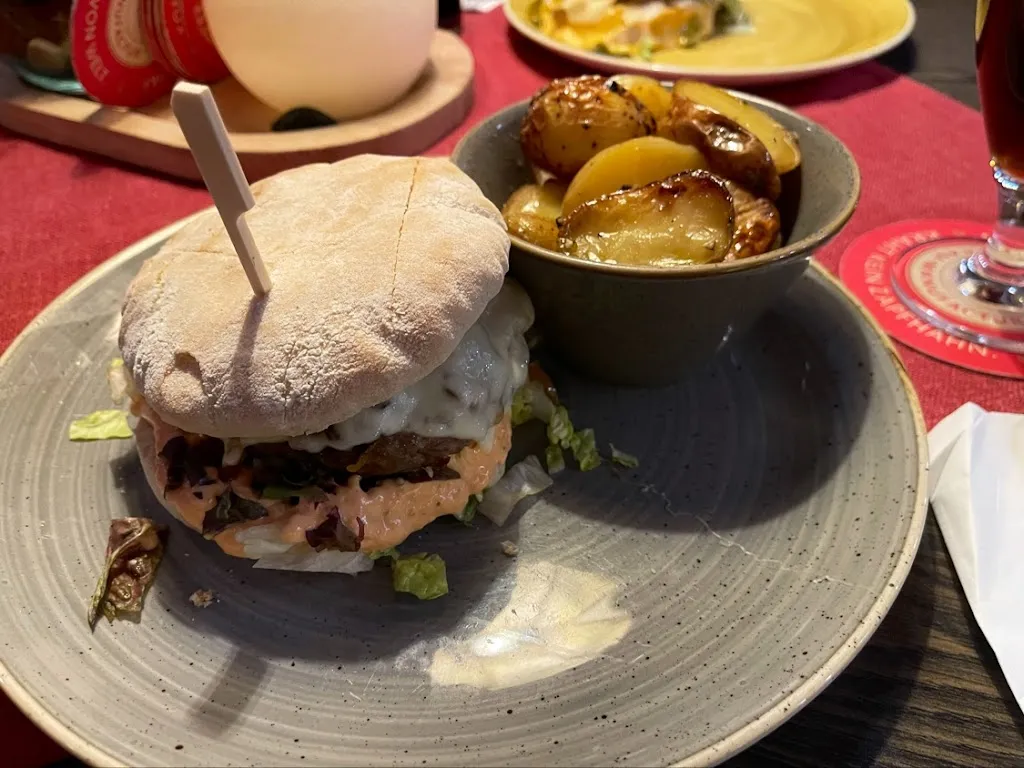 LOYDS Brau-Manufactur_Wagenfeld_slider_image_2