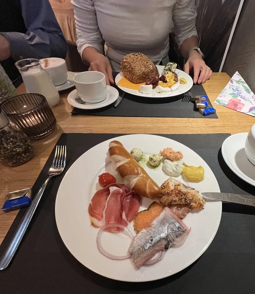 Jakob Meier_Scheune Varel_Varel_review