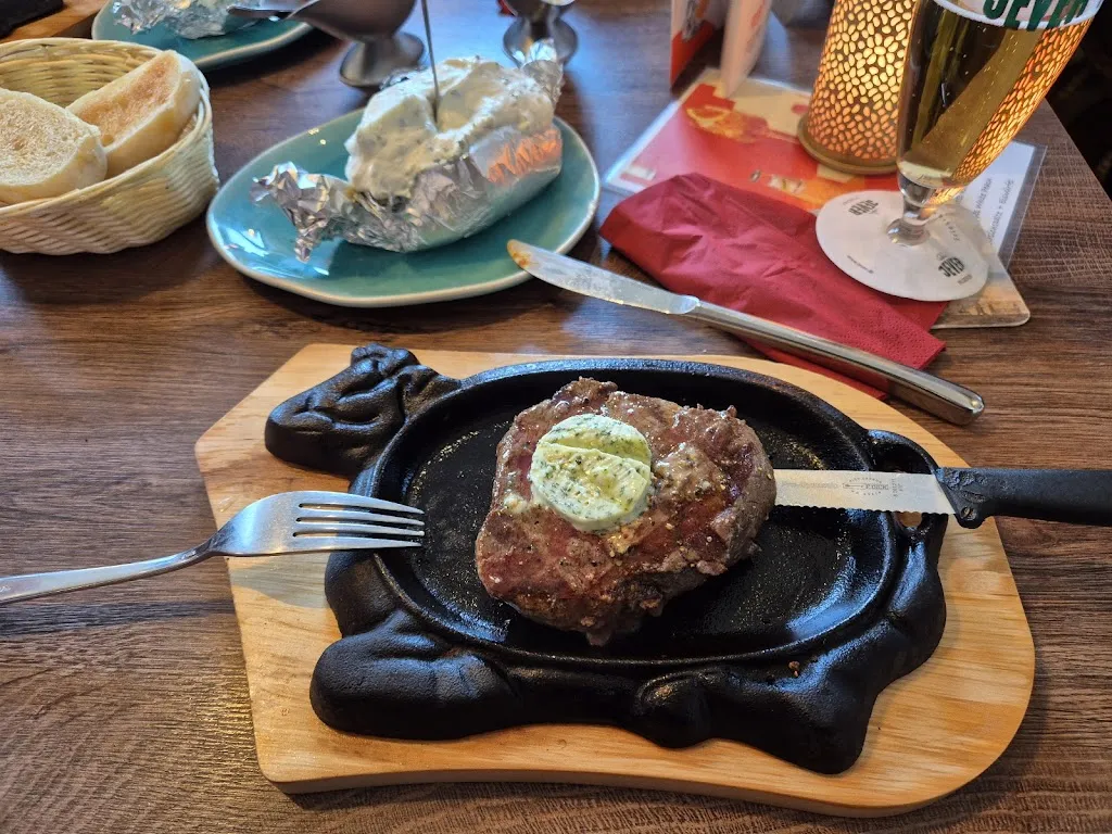 Lars Zube_Opatija_Varel_review