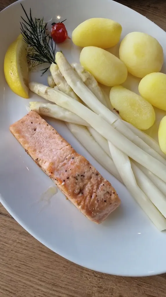 HEEWEN | Restaurant & Café_Varel_slider_image_2