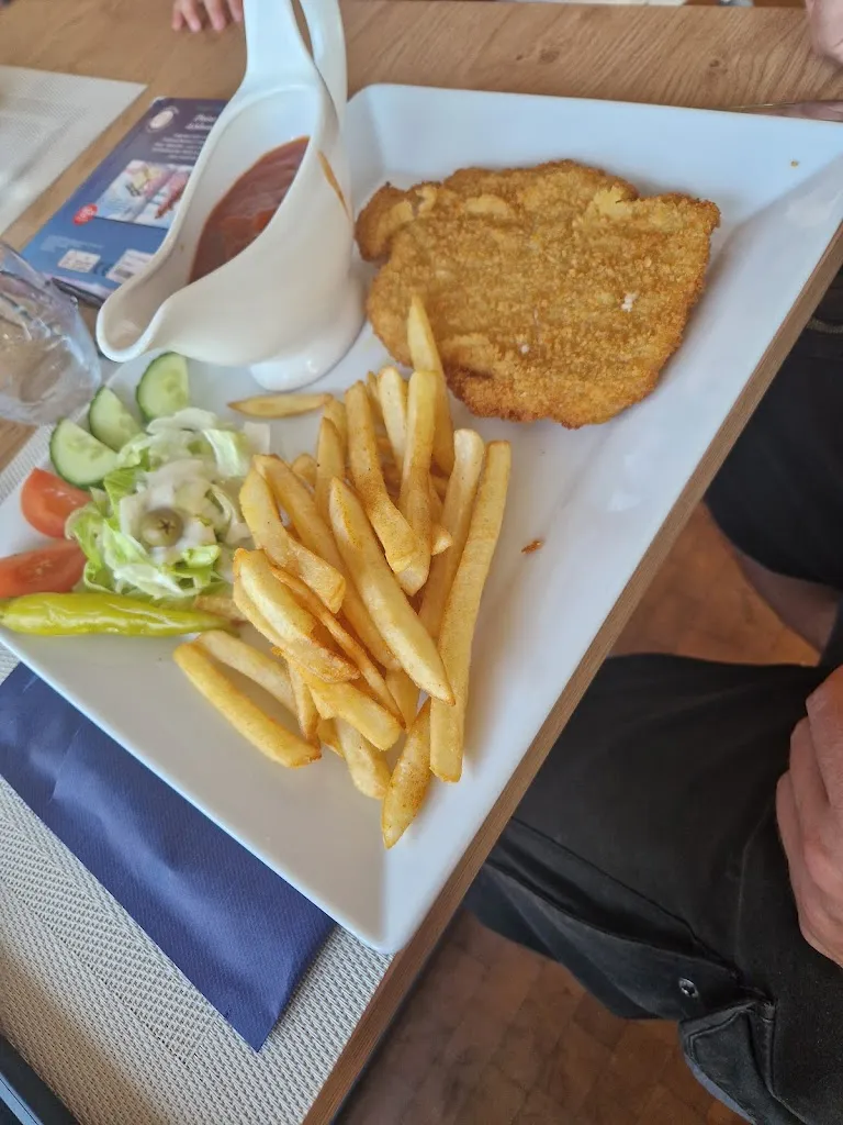 Roxi G_Bistro Vareler Schleuse_Varel_review