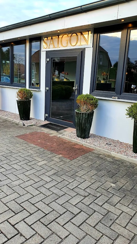 Asia Saigon_Varel_slider_image_1