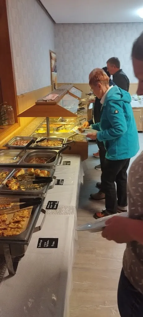 Hen .drik_Gaststätte Zum Stillen Winkel - Anette Stratmann_Warmsen_review