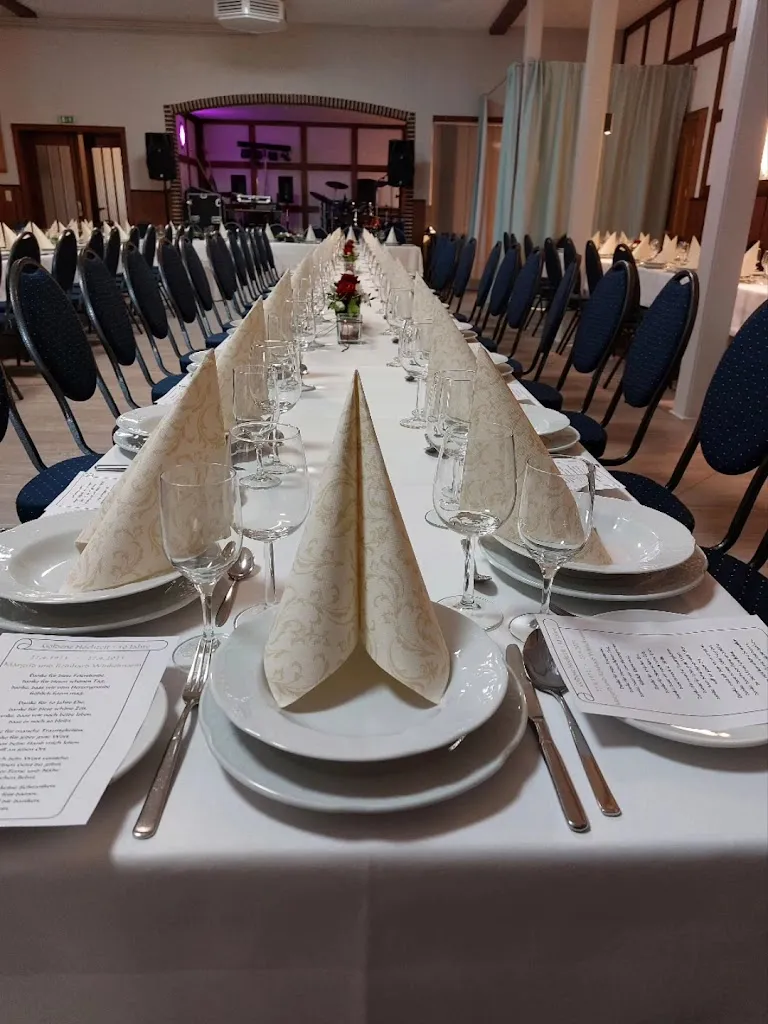 Gaststätte Zum Stillen Winkel - Anette Stratmann_Warmsen_slider_image_2