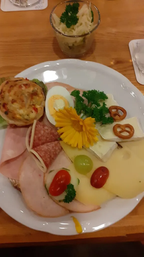 Menu_Gaststätte Zur Linde_Wendeburg_image_1