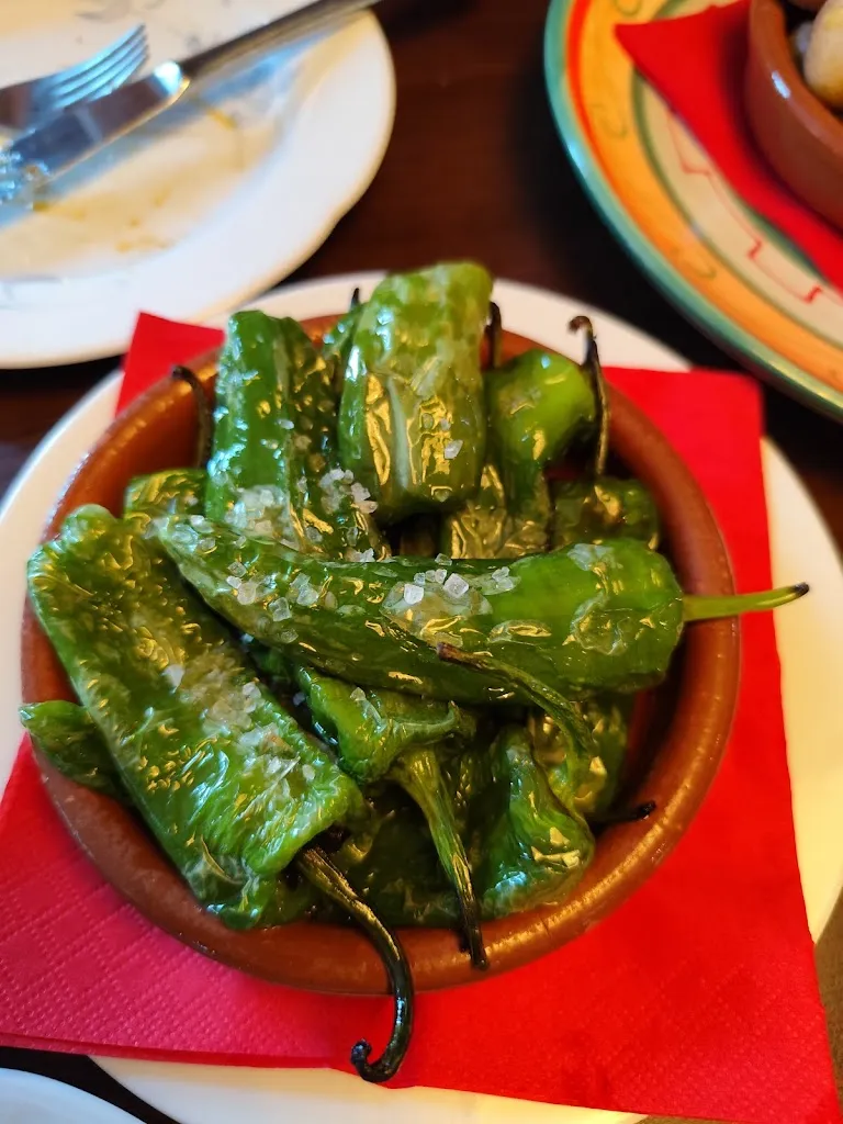 Arco Tapas Bar_Weener_slider_image_3