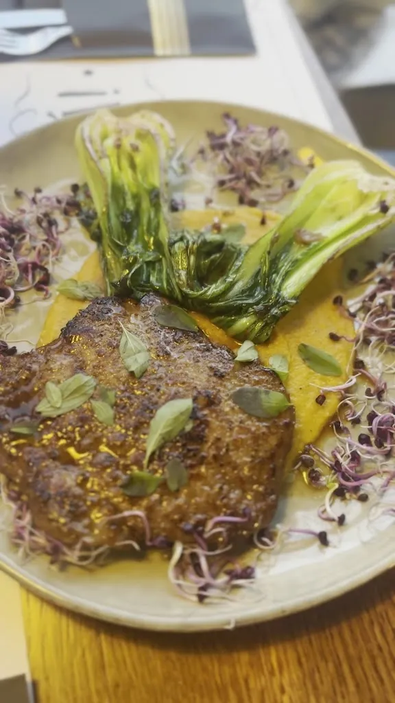 Hopplá Bistro_Interlaken_slider_image_2