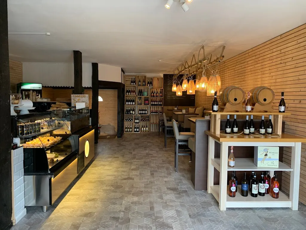 Flammerie Wetschen * Wein * Bar/ista_Wetschen_slider_image_1