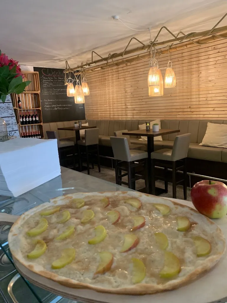 Flammerie Wetschen * Wein * Bar/ista_Wetschen_slider_image_2