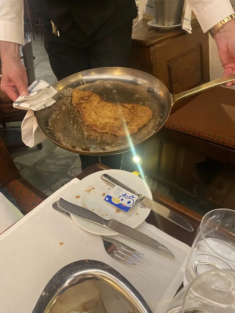 vicki mcintire_Walliser Kanne_Basel_review