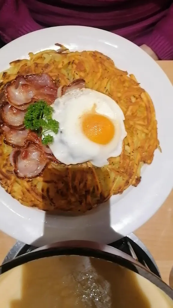 Les Caves_Biel_slider_image_2