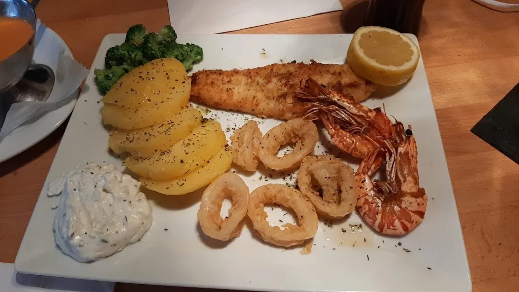 Restaurant Athos_Wietze_slider_image_1