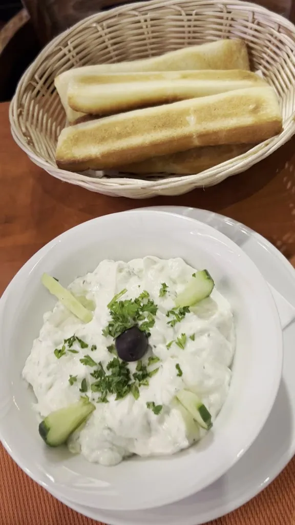 Deep's Theka Bar_Westerstede_slider_image_2