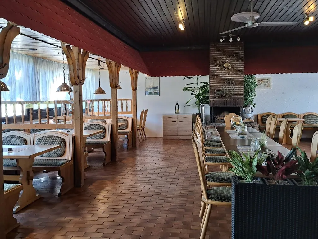 Treffpunkt Zur Schwalbe restaurant in Wingst