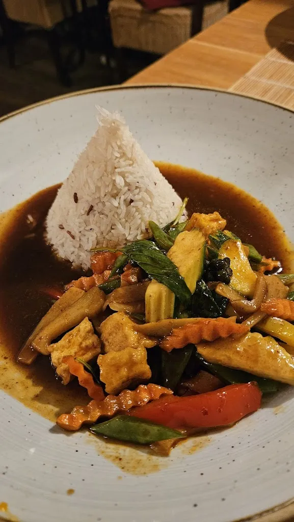 Emma Bressel_O.sha Thairestaurant & Bar Erlangen_Erlangen_avis