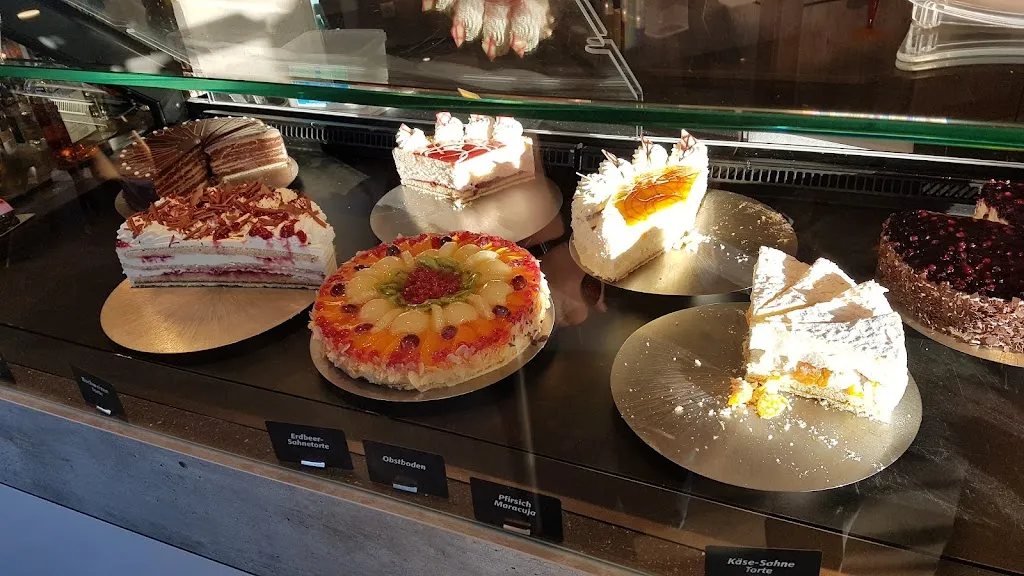 KONRADS, Cafe-Snacks-Eis_Wiefelstede_slider_image_2