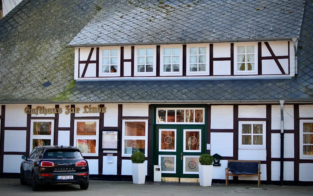 Gasthaus Zur Linde restaurant in (Luhe)
