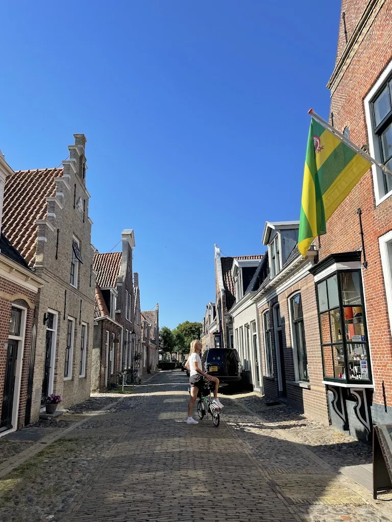 Laura Stevens_Hotel De Gulden Leeuw_Netherlands_review