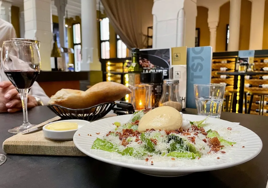 Grand Café Post Plaza_Netherlands_slider_image_3