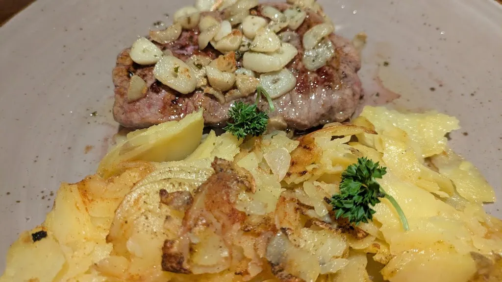 Ivo Brouwer_Weinkeller Einhorn_Neckar_review