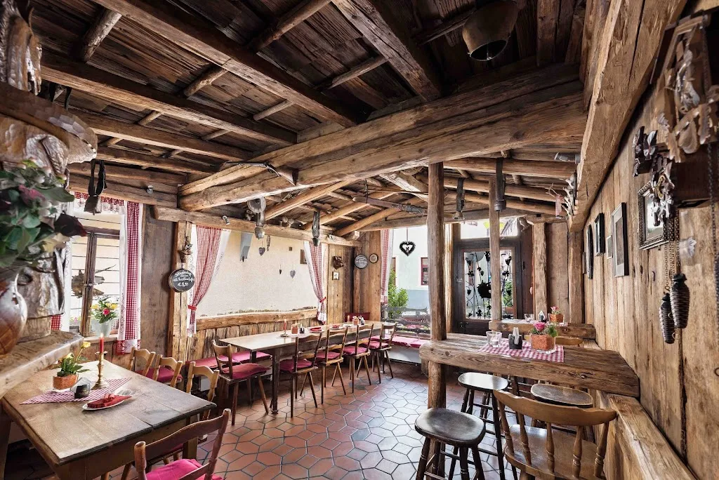 Weinkeller Einhorn restaurant in Neckar