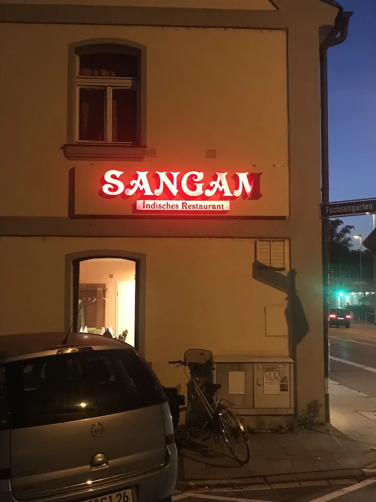 Kim Hyesung_Sangam Indian Restaurant_Erlangen_avis