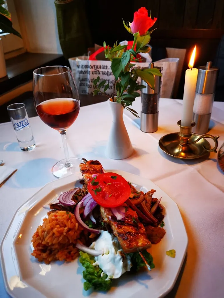 Athanassia Vlachos Restaurant Taverne Lakis_Worpswede_slider_image_2