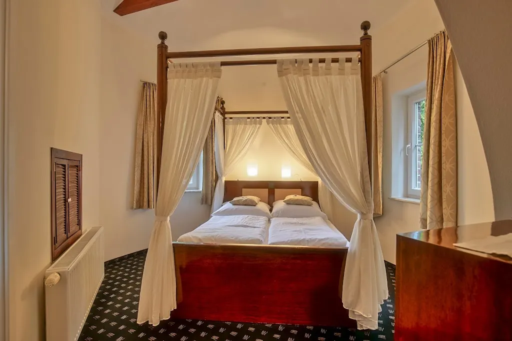 Hotel Worpsweder Tor- Worpsweder Tor GmbH & Co. KG restaurant in Worpswede