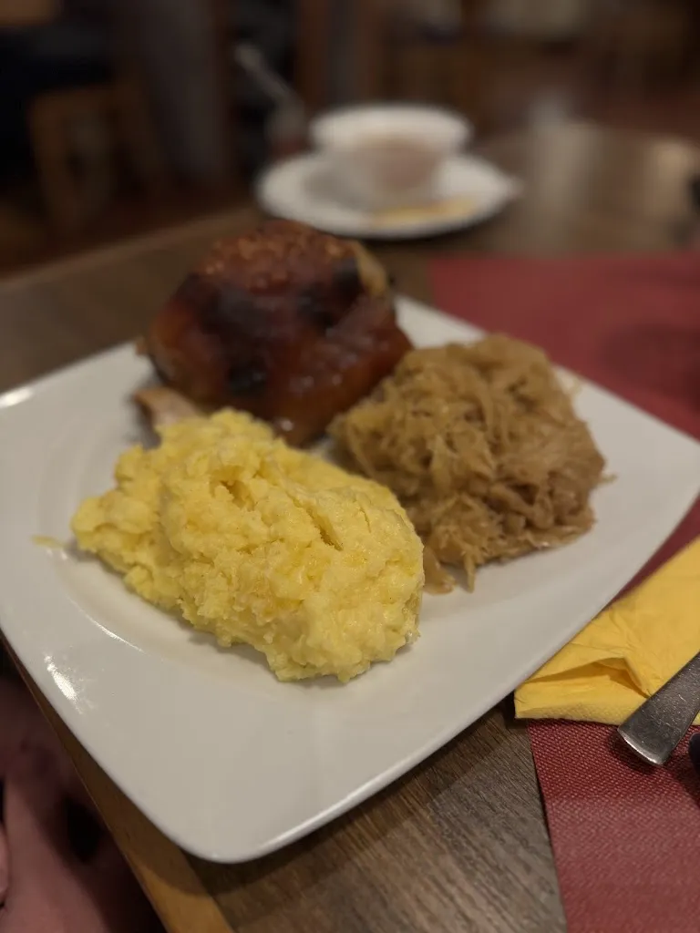 Karla K.-H._Geilen´s Kutscherkroog GmbH_Wittmund_review