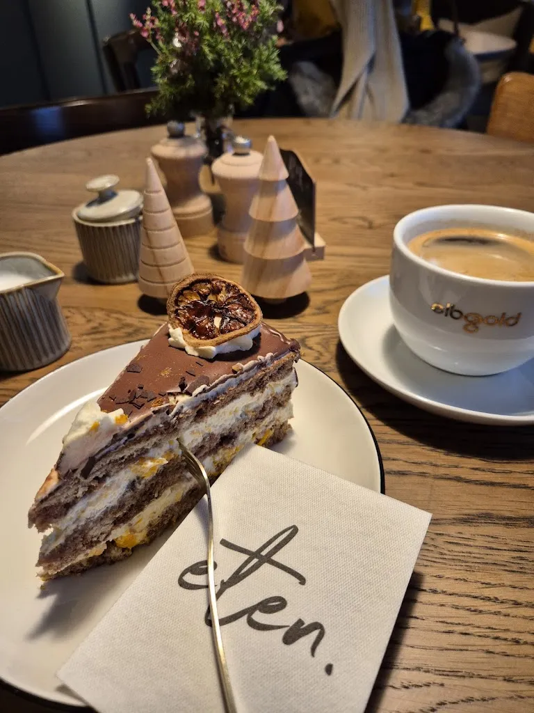 Menu_eten | Café & Restaurant_Wittmund_image_1