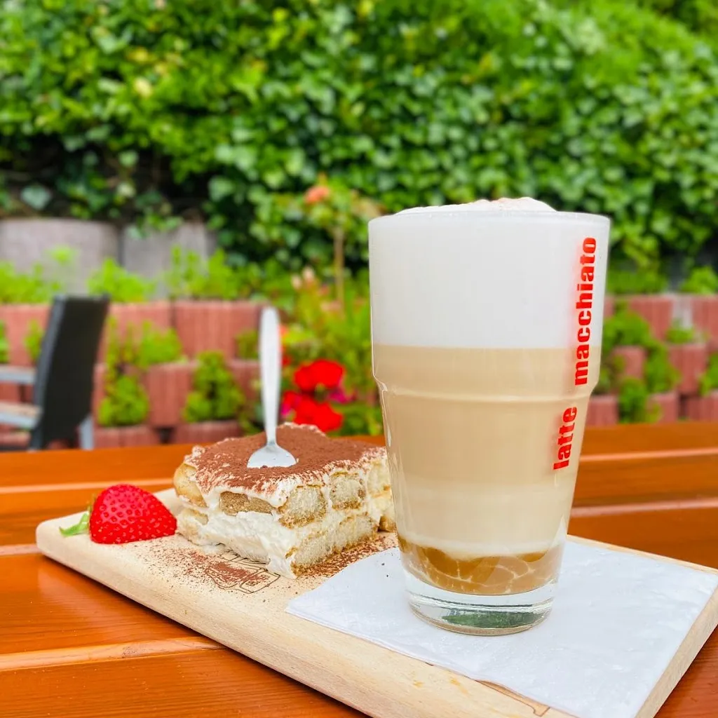 Luigi_Wittmund_slider_image_2