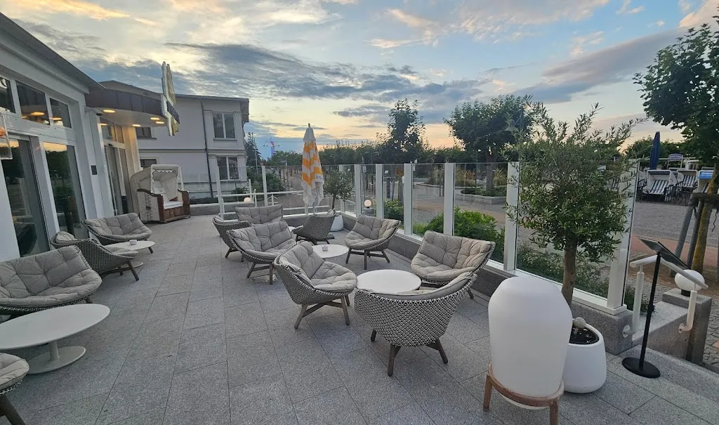 Restaurant at Strandhotel Ostende_Heringsdorf_slider_image_2