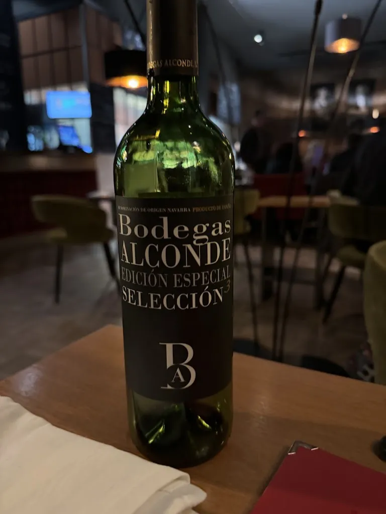 Stefi Koonce_Fleischmann - Steakhouse & Weinbar_Neckar_review