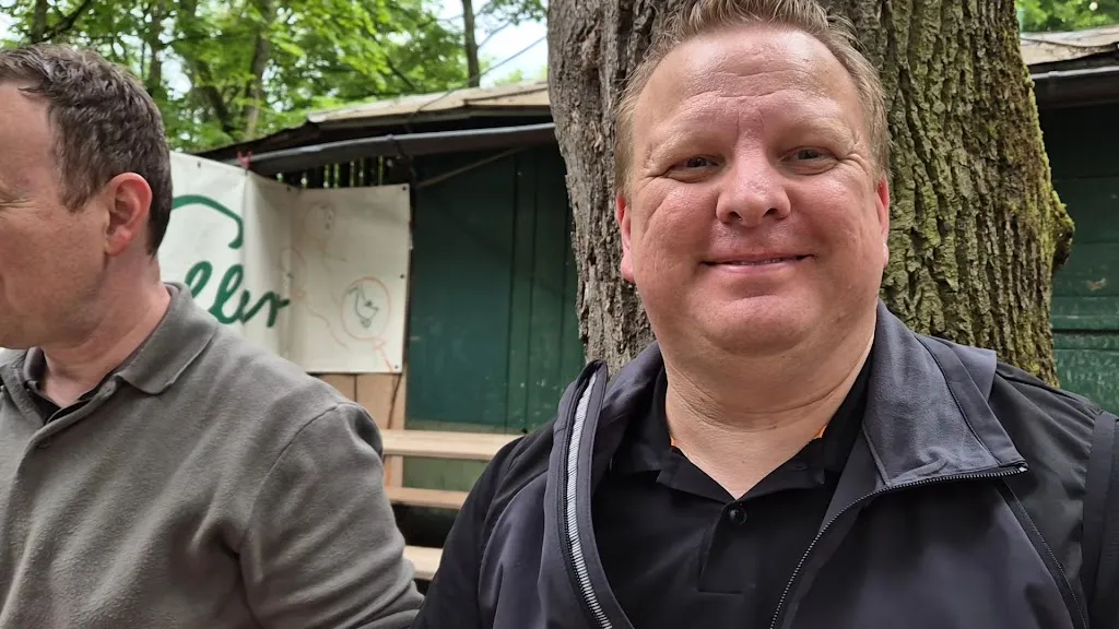 Entlas-Keller Beer Garden_Erlangen_slider_image_2