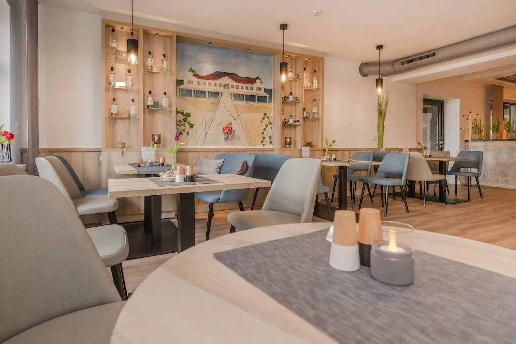 Ahlbeck Pommersche Fischstube restaurant in Heringsdorf