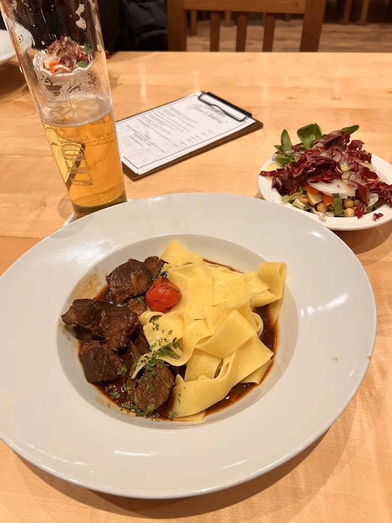 Ionut Alexandru Stanescu_Gasthaus 