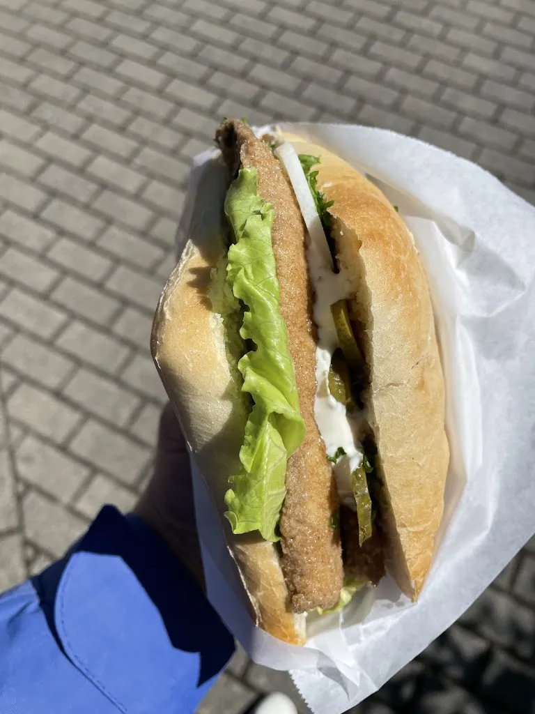 Menu_Fisch Brötchen Imbiss Steinbach_Wustrow_image_3