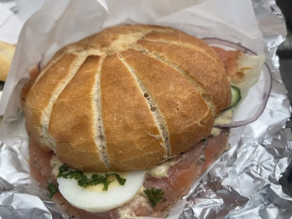 Pascal Bauer (Pat36)_Fisch Brötchen Imbiss Steinbach_Wustrow_review