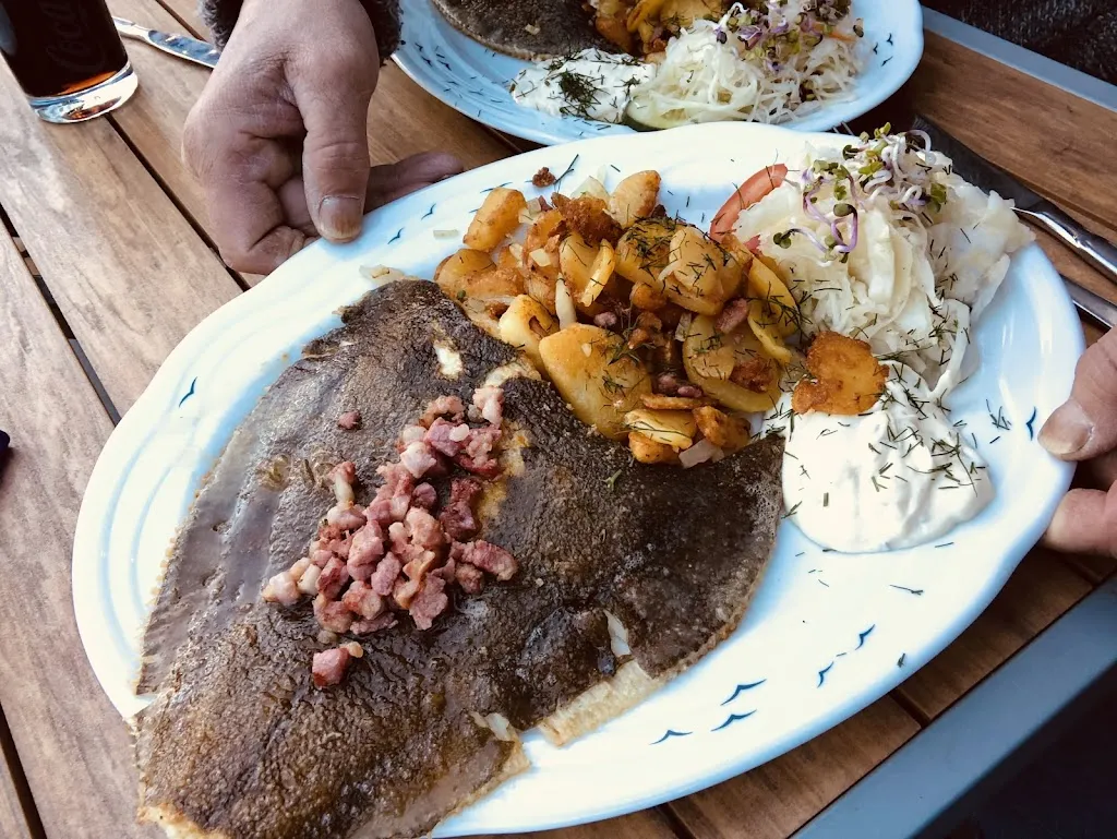 Mitter Nacht_Fischhus Wustrow GmbH_Wustrow_review