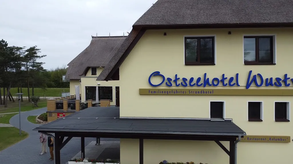 Ostseehotel Wustrow - Hendrik Schinkmann_Wustrow_slider_image_2