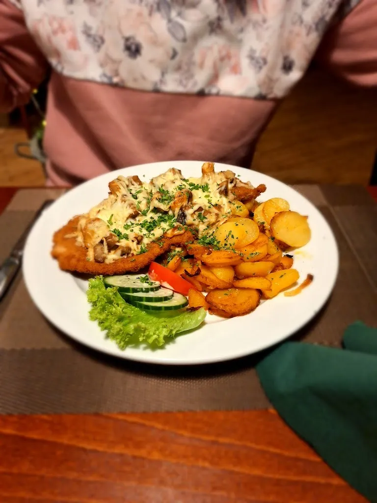 Menu_Klatzower Berg - Restaurant und Pension in Altentreptow_Altentreptow_image_5