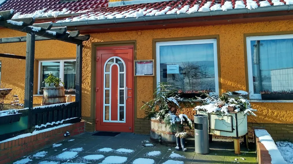 Klatzower Berg - Restaurant und Pension in Altentreptow_Altentreptow_slider_image_1