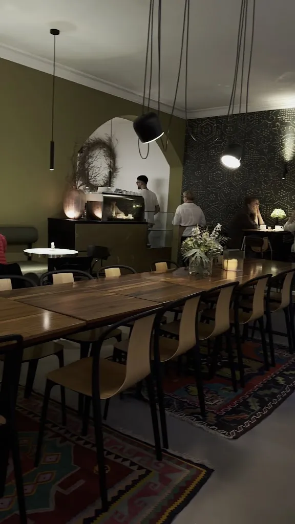 Café ღVino_Erlangen_slider_image_2