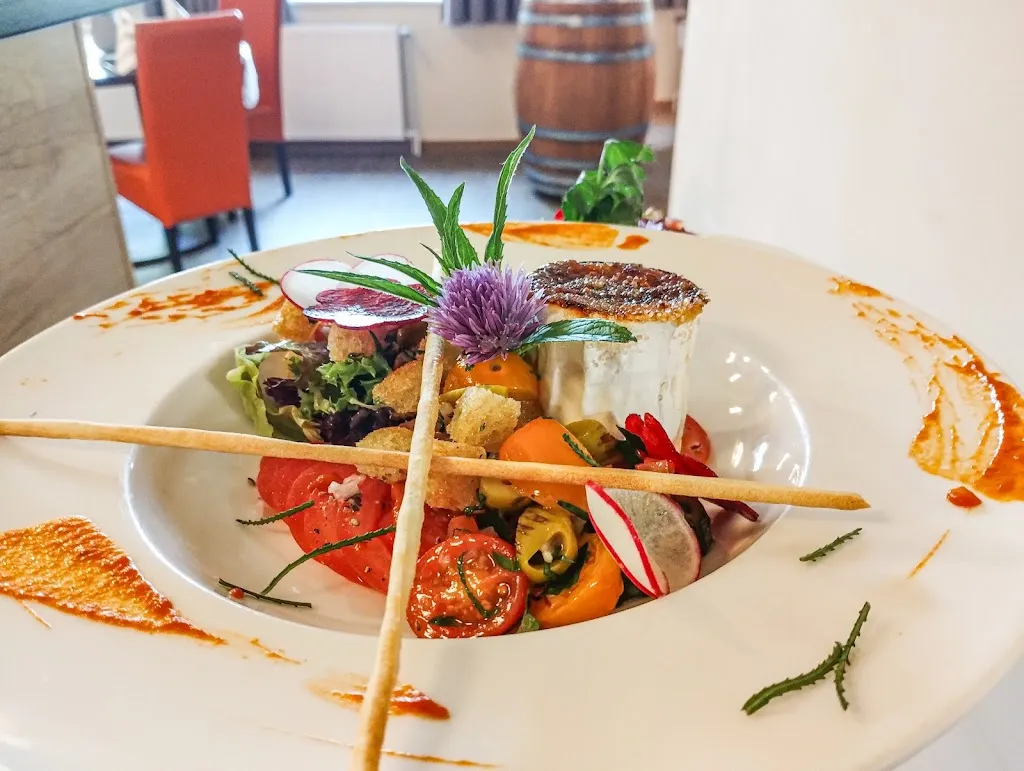 Robert's_Doberan_slider_image_2