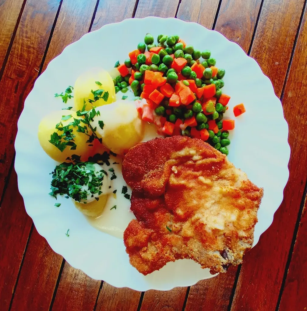 Menu_BISTRO & HOSTEL im 