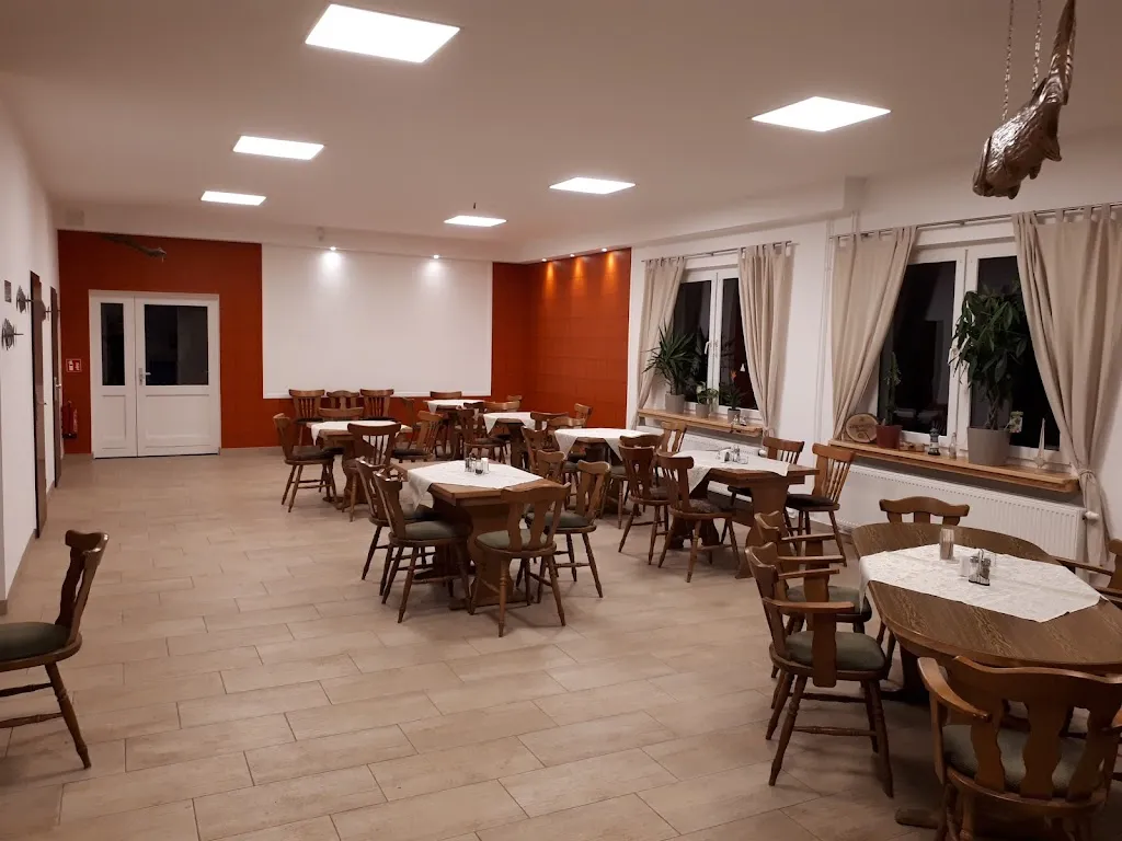 Zum Bierbug ristorante a Kleinen