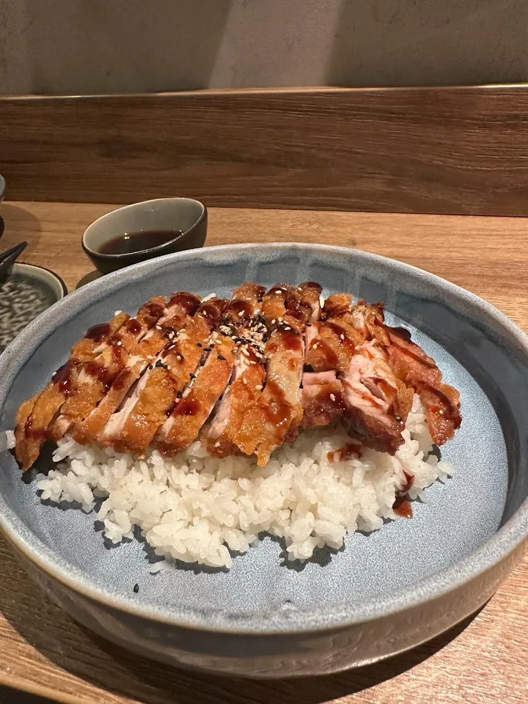 M K_Little Hiro_Erlangen_review