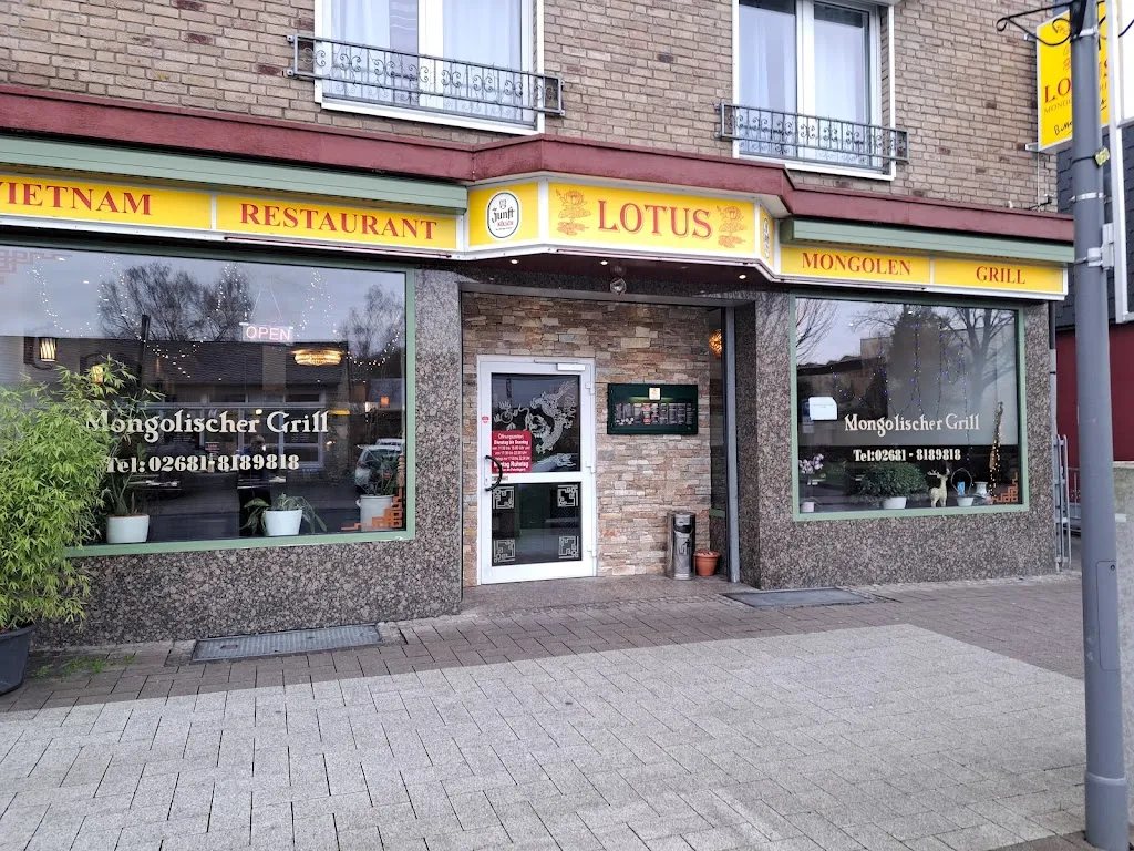 Lotus Restaurant_Altenkirchen_slider_image_1