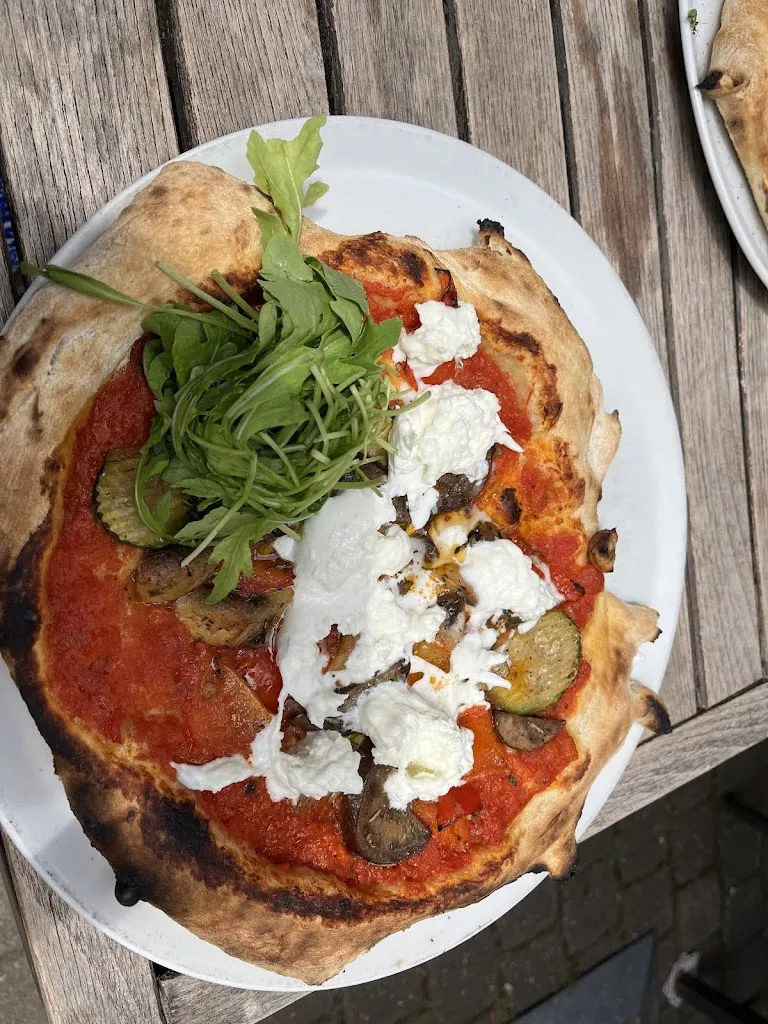 Shubhi Sharma_Locanda Erlangen - Pizza & Pasta_Erlangen_review